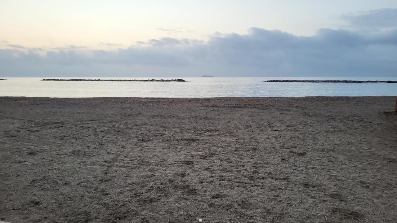 Appartamento Sanbart Mare San Bartolomeo Al Mare Zimmer foto